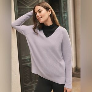Athleta Hanover V-Neck Merino Blend Knit Sweater Lightweight Purple Size Small